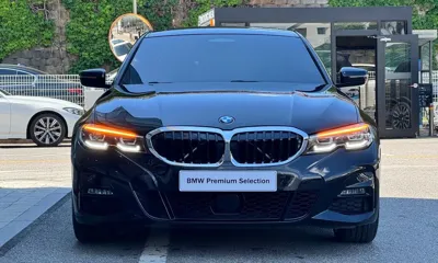 BMW 3-Series 2022, 37570 км, за 21452.24 USD