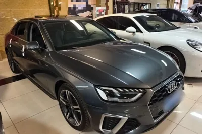 Audi A4L 2020, 76100 км, за 20897 USD