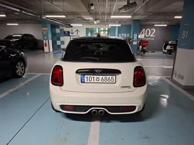 MINI Cooper 2021, 67020 км, за 10364.89 USD