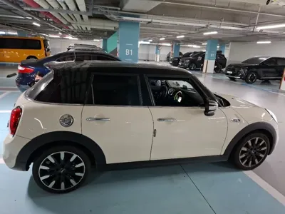 MINI Cooper 2021, 67020 км, за 10364.89 USD - фото 9