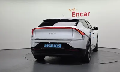 Kia EV6 2022, 75417 км, за 21152.84 USD
