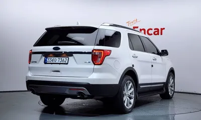 Ford Explorer 2016, 86061 км, за 9915.4 USD