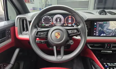 Porsche Cayenne 2025, 43067 км, за 91243.27 USD - фото 13