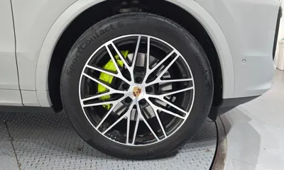 Porsche Cayenne 2025, 43067 км, за 91243.27 USD - фото 21