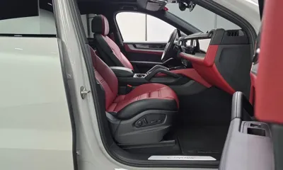 Porsche Cayenne 2025, 43067 км, за 91243.27 USD - фото 26
