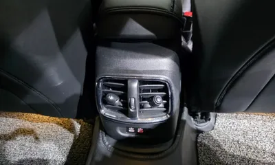 MINI Clubman 2021, 59889 км, за 14375.74 USD - фото 35
