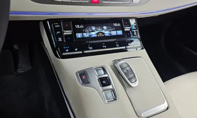 Hyundai Grandeur 2022, 17231 км, за 18037.37 USD - фото 9