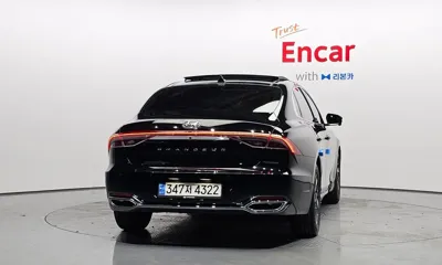 Hyundai Grandeur 2022, 39084 км, за 19627.15 USD