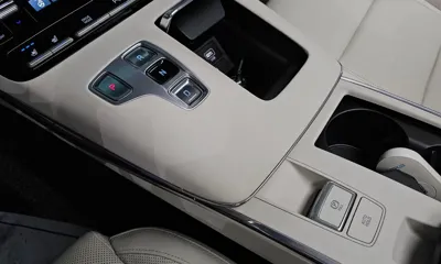 Hyundai Grandeur 2022, 39084 км, за 19478.84 USD - фото 9