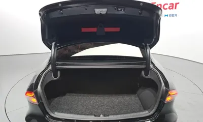 Hyundai Grandeur 2022, 39084 км, за 19478.84 USD - фото 20