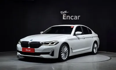 BMW 5-Series · 2023 год