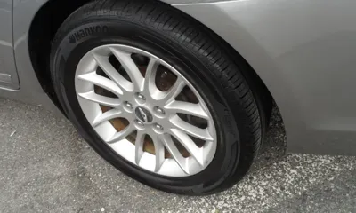 Hyundai Genesis 2009, 109011 км, за 2430.37 USD