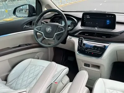 Buick GL8 2023, 80000 км, за 17677.59 USD