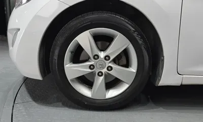 Hyundai Avante 2012, 172726 км, за 2586.32 USD