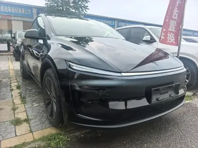 Tesla Model Y 2026, 300 км, за 35774.32 USD