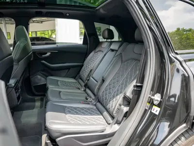 Audi SQ7 2025, 20000 км, за 99762.63 USD - фото 15