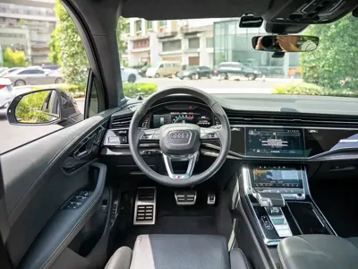 Audi SQ7 2025, 20000 км, за 99762.63 USD - фото 17