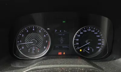 Hyundai Avante 2019, 58789 км, за 8196.73 USD - фото 8