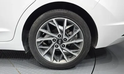 Hyundai Avante 2019, 58789 км, за 8196.73 USD - фото 21