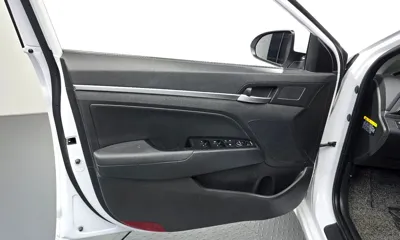 Hyundai Avante 2019, 58789 км, за 8196.73 USD - фото 24