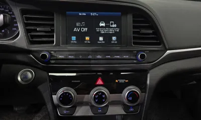 Hyundai Avante 2019, 58789 км, за 8196.73 USD - фото 27