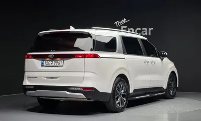 Kia Canival 2021, 58132 км, за 11892.96 USD
