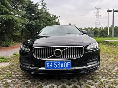 Volvo S90 2022, 92000 км, за 21187.86 USD