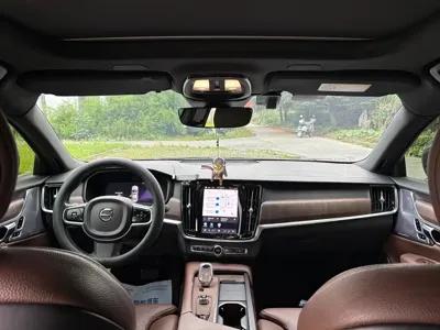 Volvo S90 2022, 92000 км, за 21187.86 USD - фото 8