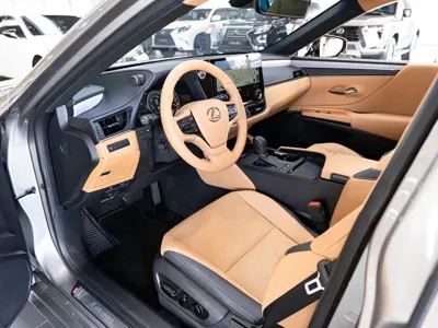 Lexus ES 2025, 10200 км, за 41141.05 USD - фото 9