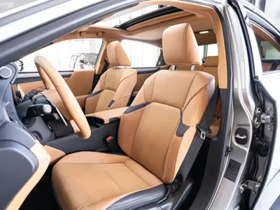 Lexus ES 2025, 10200 км, за 41141.05 USD - фото 11