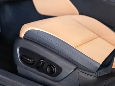 Lexus ES 2025, 10200 км, за 41141.05 USD - фото 19