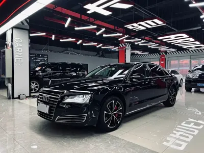 Audi A8 · 2011 год