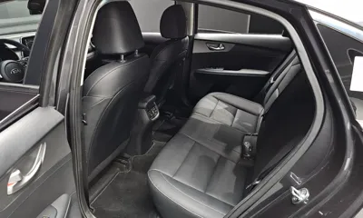 Kia K3 2019, 40988 км, за 8986.13 USD - фото 11