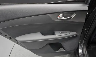 Kia K3 2019, 40988 км, за 8986.13 USD - фото 25