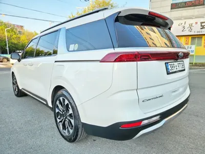Kia Canival 2021, 58085 км, за 17935.38 USD - фото 7