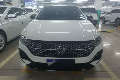 Volkswagen Lavida 2023, 40100 км, за 13696 USD