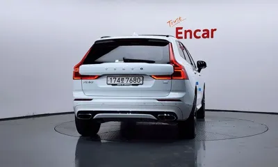Volvo XC60 2021, 26210 км, за 25045.56 USD