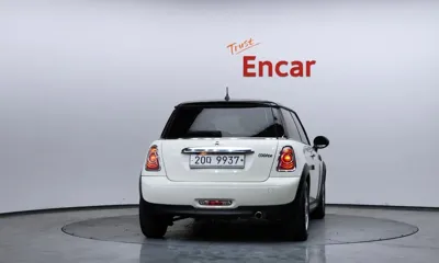 MINI Cooper 2013, 113413 км, за 3105.38 USD