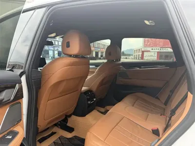 BMW 6 Series GT 2022, 7100 км, за 42053.33 USD