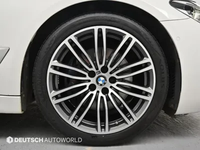 BMW 5-Series 2019, 139511 км, за 13811.08 USD