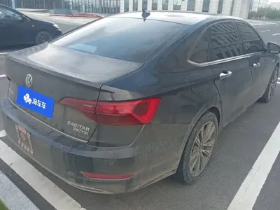 Volkswagen Sagitar 2021, 102400 км, за 9683.95 USD