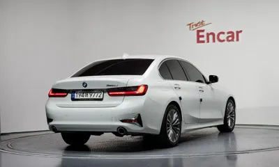 BMW 3-Series 2022, 85389 км, за 19516.02 USD
