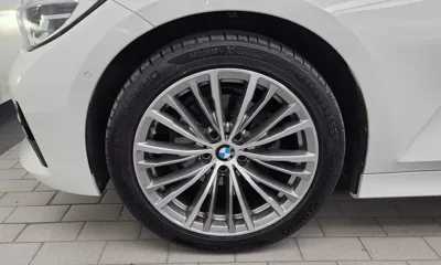 BMW 3-Series 2022, 85389 км, за 19516.02 USD