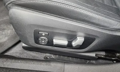 BMW 3-Series 2022, 85389 км, за 19516.02 USD - фото 32