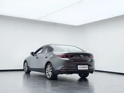 Mazda 3 Axela 2021, 50000 км, за 8504.84 USD