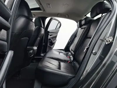 Mazda 3 Axela 2021, 50000 км, за 8504.84 USD - фото 11