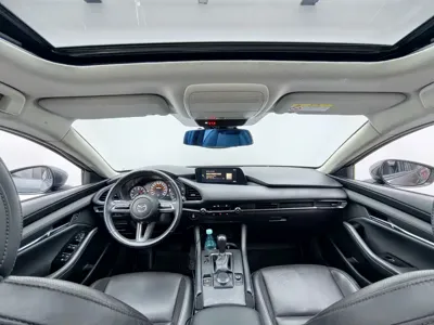 Mazda 3 Axela 2021, 50000 км, за 8504.84 USD - фото 18