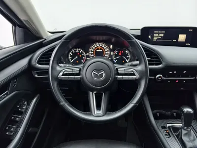 Mazda 3 Axela 2021, 50000 км, за 8504.84 USD - фото 22
