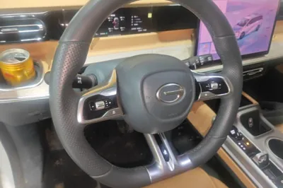 GAC Trumpchi E8 New Energy 2024, 28100 км, за 23868 USD - фото 13