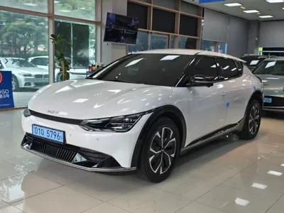 Kia EV6 · 2023 год